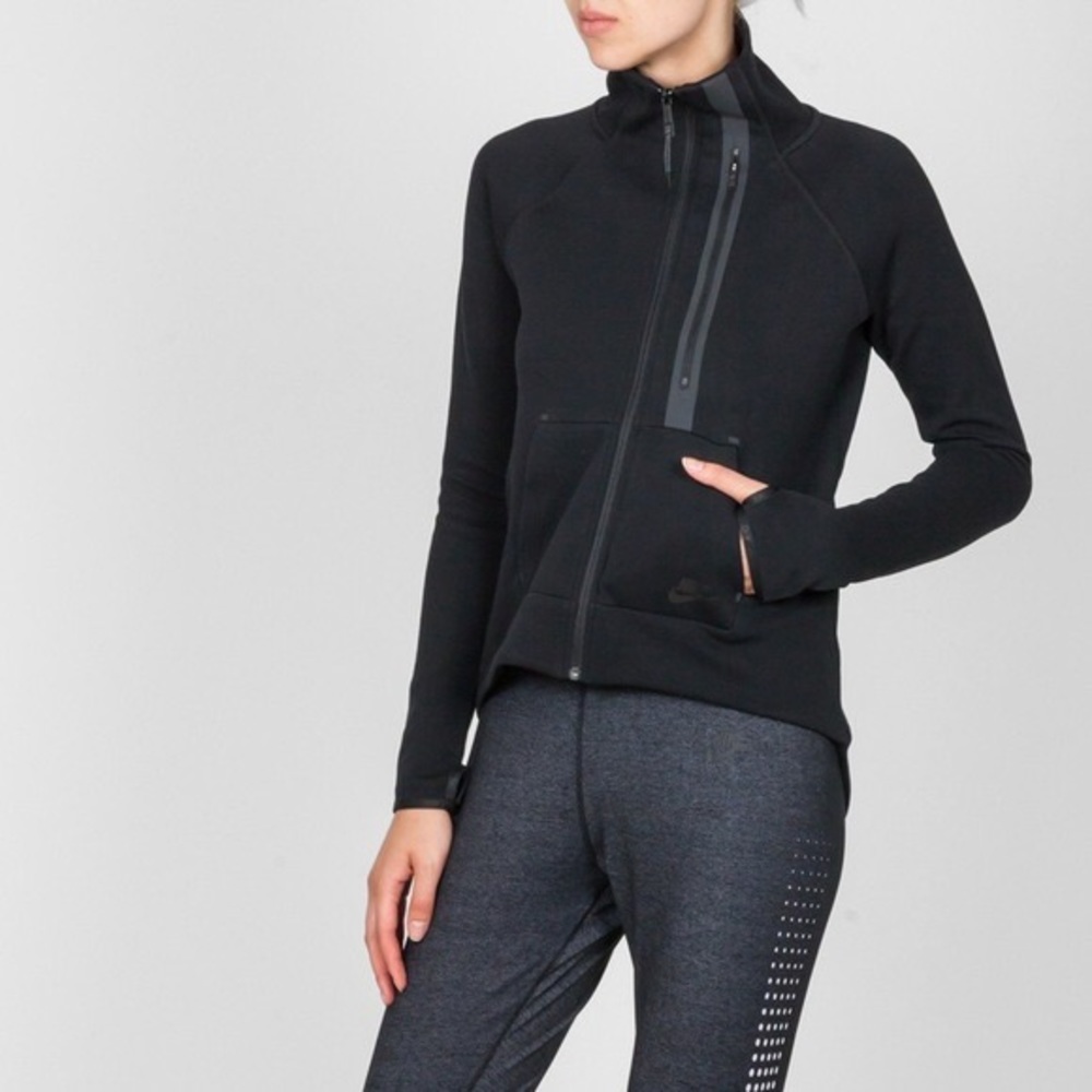 Nike Tech Fleece Moto Cape